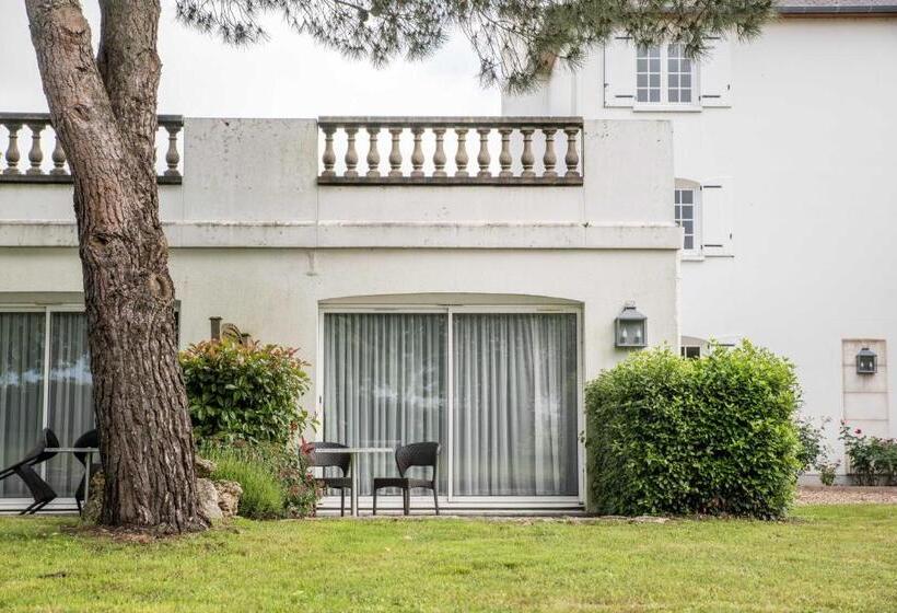 اتاق پرستیژ, Logis Hôtel Restaurant Des Châteaux