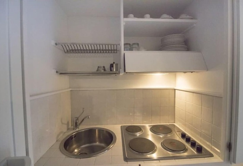 استودیوی استاندارد, Residence Villa San Giovanni
