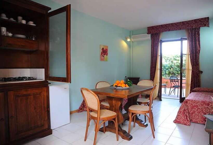 آپارتمان 1 خوابه, Residence Villa San Giovanni