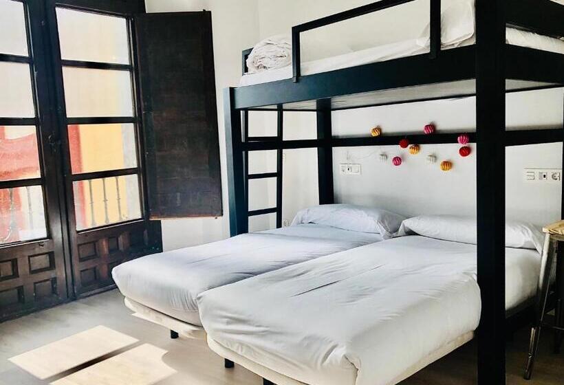 اتاق خانوادگی, Quartier Leon Hostel Barrio Húmedo