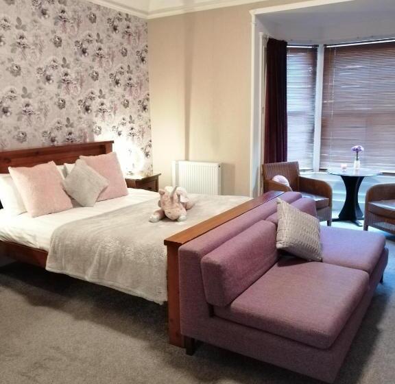 디럭스 룸 킹사이즈 침대, The Bein Inn Hotel & Restaurant