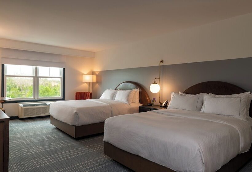 Номер Стандарт 2 Двуспальные Кровати, Canandaigua, Tapestry Collection By Hilton