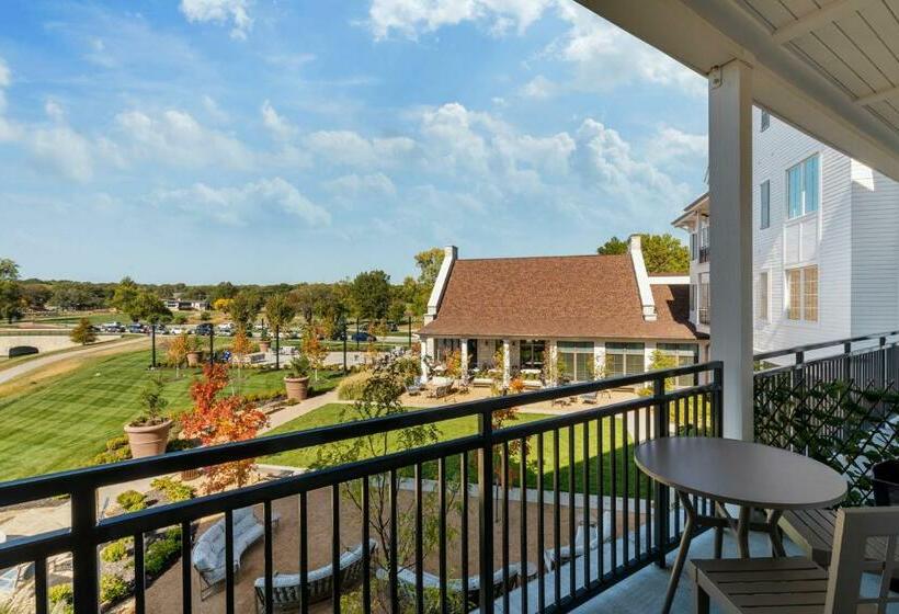 اتاق استاندارد با تخت بزرگ, The Inn At Meadowbrook