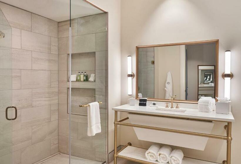 اتاق استاندارد با تخت بزرگ, The Inn At Meadowbrook