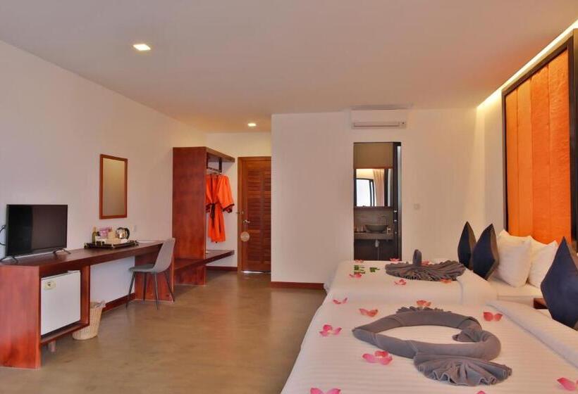 スイート（家族用）, Central Corner Suite
