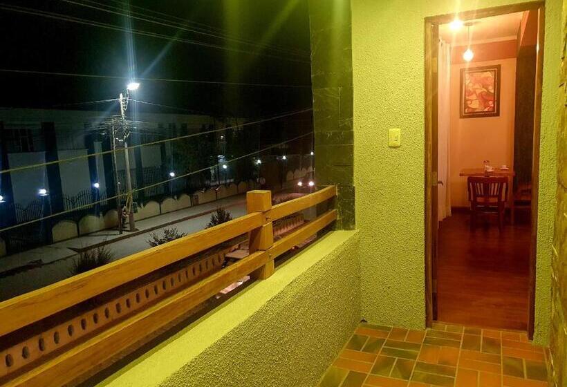 سوییت لوکس, Hostal Cagnapa Restobar