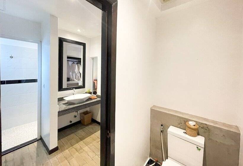 スイート（家族用）, Central Corner Suite