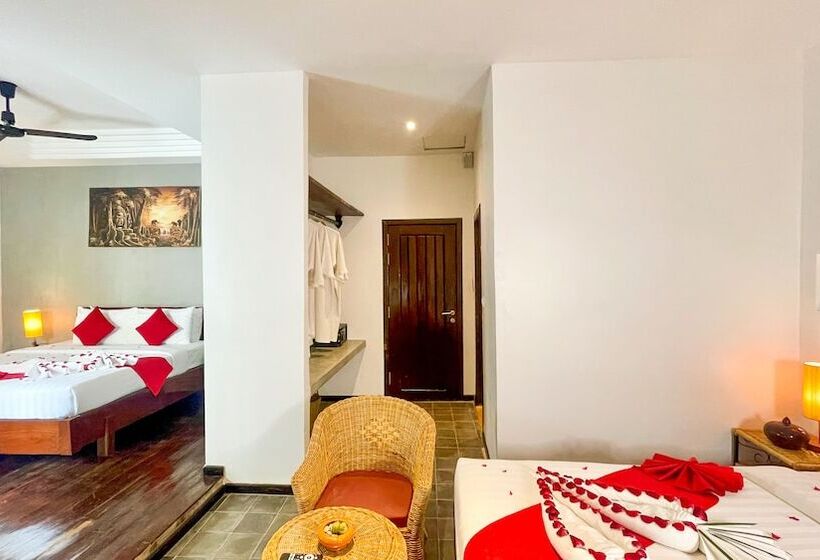 スイート（家族用）, Central Corner Suite
