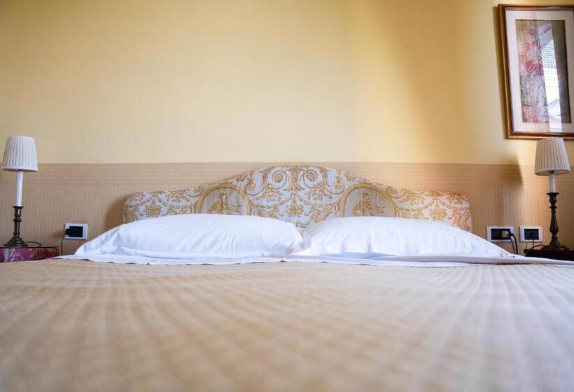 اتاق کلاسیک, Relais Villa Pomela
