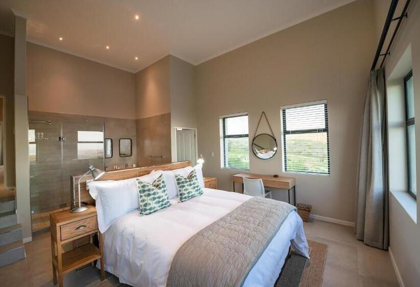 Вилла 3 Спальни, The Shark Bay Boutique Hotel & Spa