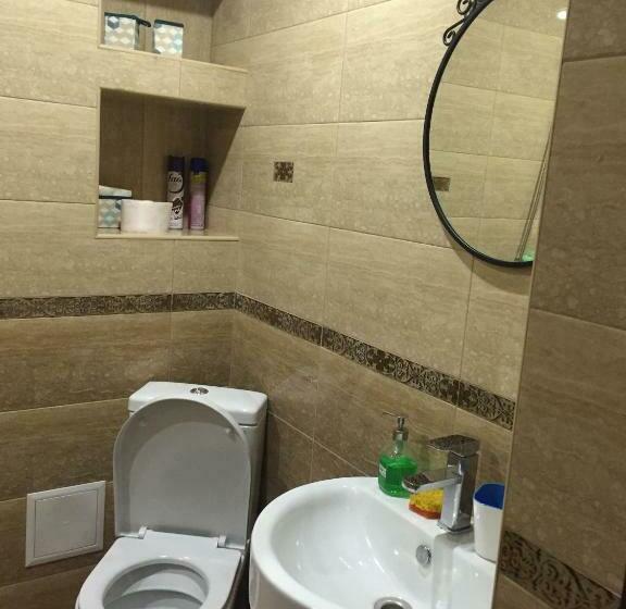اتاق خانوادگی, амир