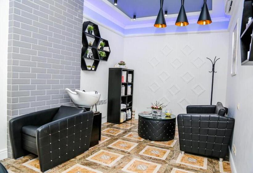 اتاق استاندارد, Grand Hotel Gagra
