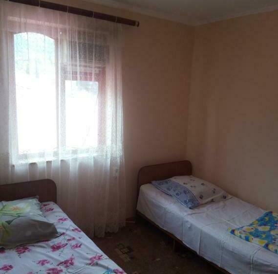 Economy Triple Room, Guest House Mihalych
