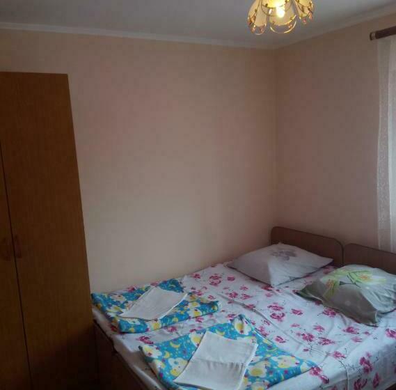 Economy Triple Room, Guest House Mihalych