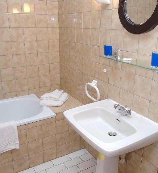 Номер Стандарт, Auberge Du Manoir D'archelles