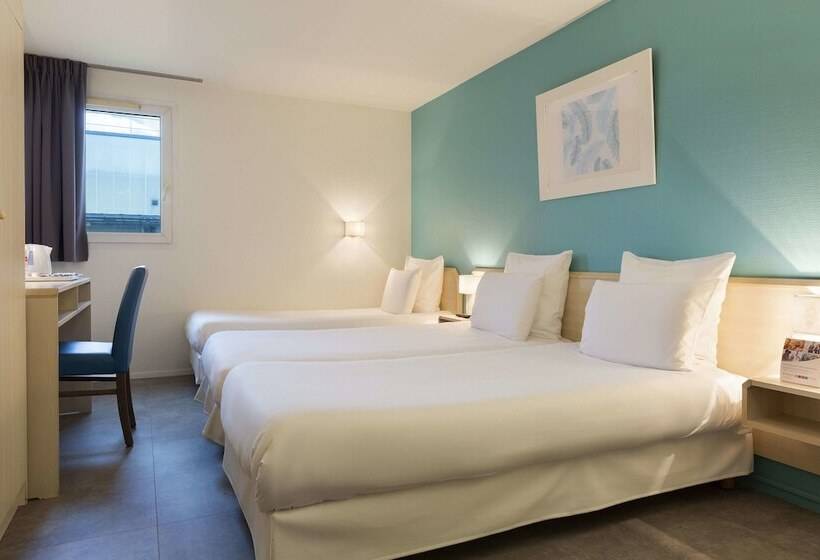 اتاق استاندارد سه نفره, Comfort Hotel Orleans Saran