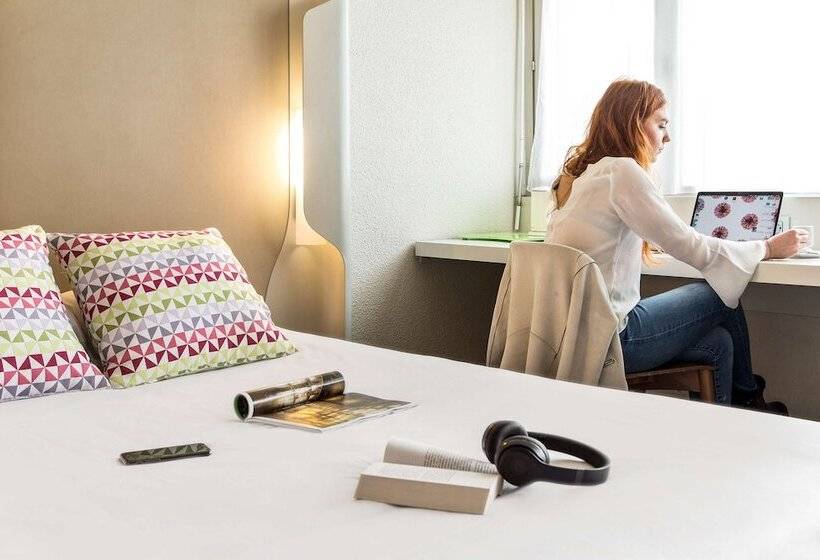 Номер Стандарт, Campanile Hotel Beauvais