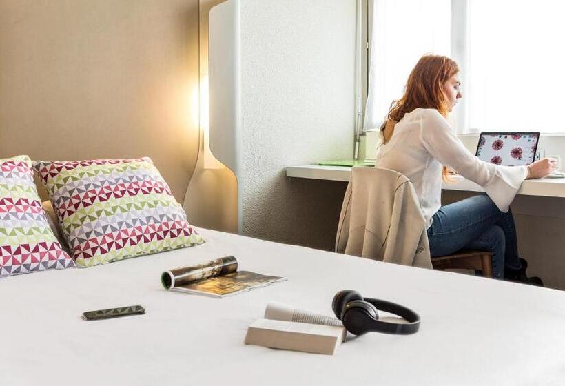 Номер Стандарт, Campanile Hotel Beauvais