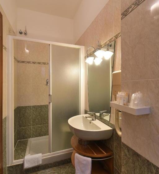 Quarto standart individual, Cavour
