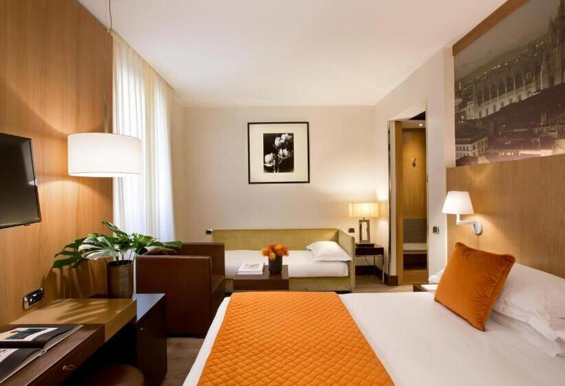 آپارتمان یک خوابه با دری مشترک که هال را جدا می کند., Starhotels Ritz