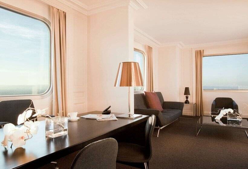 سوئیت اجرایی با مشاهده, Novotel Paris Centre Tour Eiffel