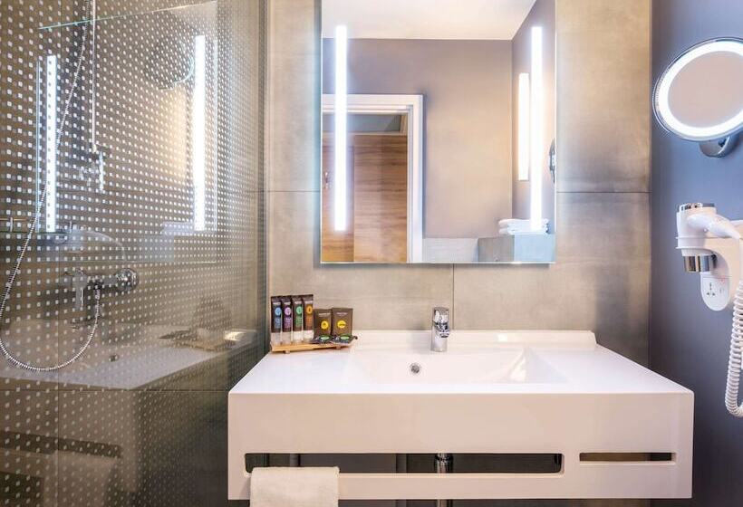Номер Стандарт, Novotel Warszawa Airport
