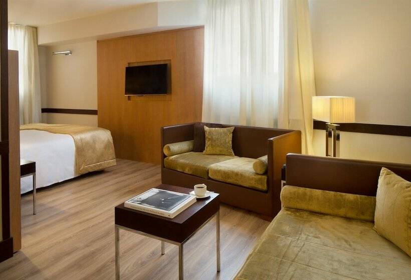 اتاق خانوادگی, Starhotels Ritz