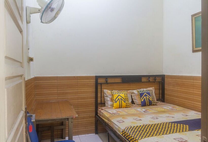 غرفة أساسية, Spot On 3155 Penginapan Banyu Biru Syariah