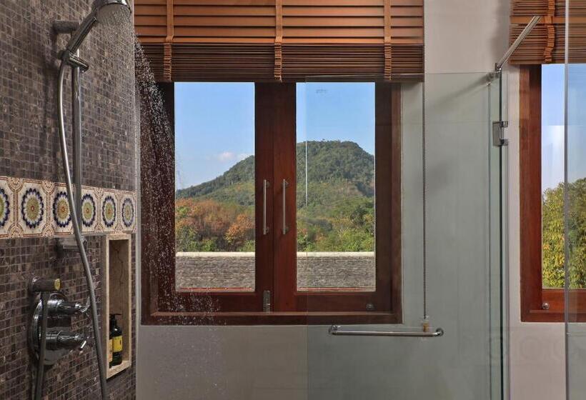 스위트, Samsam Yao Noi  Andaman Magic & Art Villas