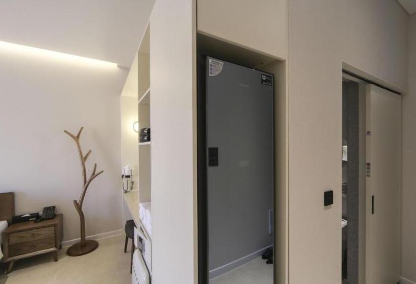 Номер Стандарт, Hermon Hotel Gangseo