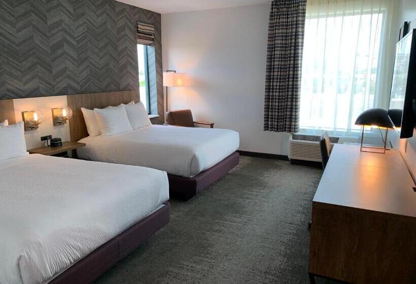 Номер Стандарт Адаптированный для Инвалидов, La Quinta Inn & Suites By Wyndham Santa Rosa Sonoma