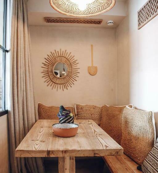 اتاق خانوادگی با چشم‌انداز دریا, Nomad Hotel   Xábia Port