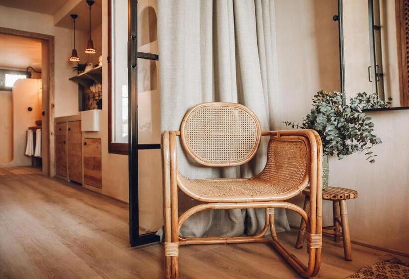 سوییت جونیور با چشم‌انداز دریا, Nomad Hotel   Xábia Port