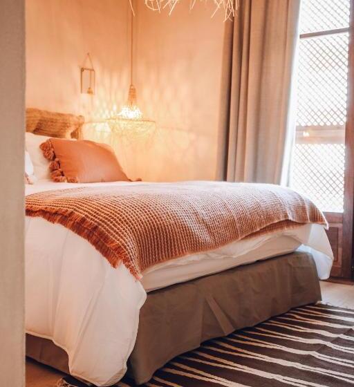 استودیو خانوادگی, Nomad Hotel   Xábia Port