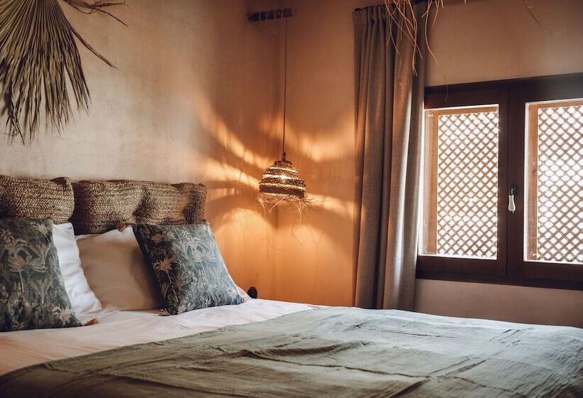 اتاق خانوادگی با چشم‌انداز دریا, Nomad Hotel   Xábia Port