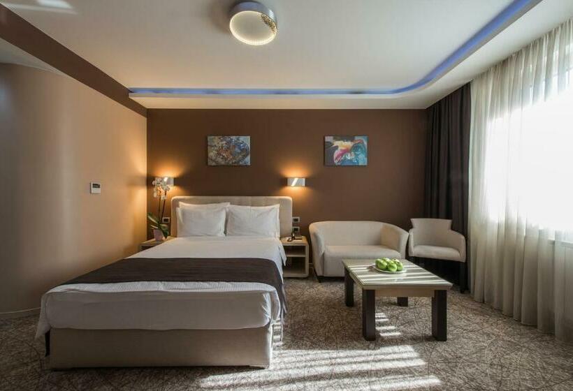 اتاق استاندارد, Garni Hotel Aveny
