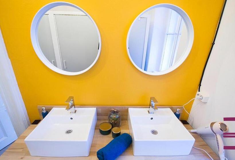 تختخواب در اتاق مشترک, Inverve Hostel