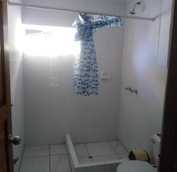 Quarto Familiar, Santa Ana Departamentos