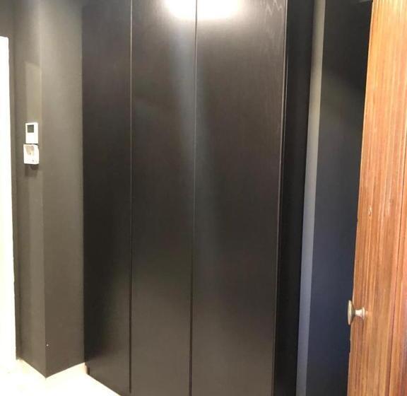 اتاق استاندارد با بالکن, Linda S Guest House