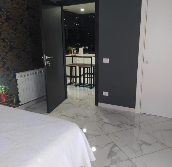 اتاق استاندارد, Linda S Guest House