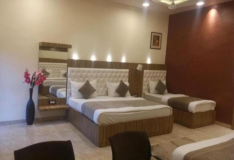 Family Suite, Hari Niwas   A Boutique Garden Resort Mount Abu