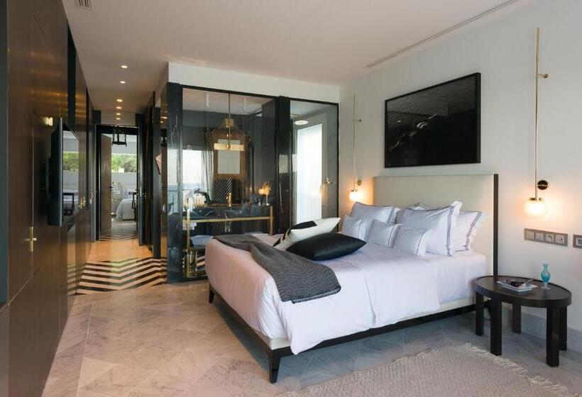 اتاق استاندارد با چشم‌انداز دریا, Maison Dedine  Smallluxuryhotels  Adults Only