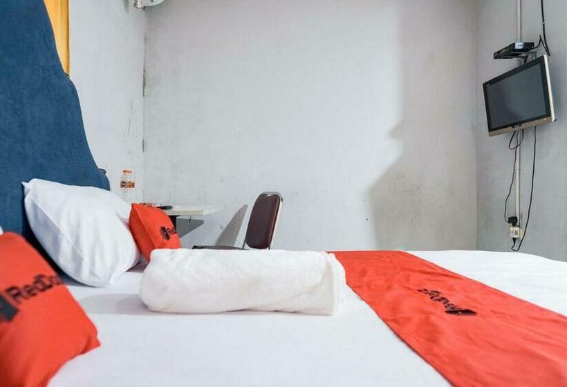 اتاق استاندارد, Reddoorz @ Jalan Gajah Mada Medan 2