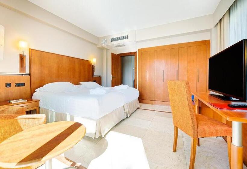 סוויטה, Bull Reina Isabel & Spa
