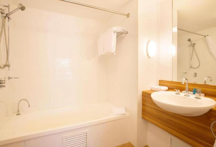 스탠다드 전망 룸, Novotel Sunshine Coast Resort