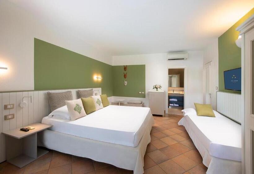 Трехместный Номер Superior, Chia Laguna   Hotel Village