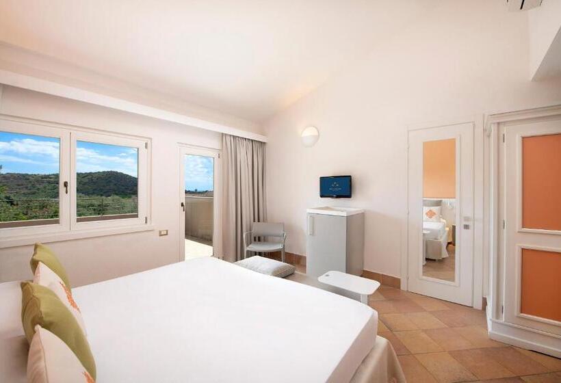 Номер Стандарт с Балконом, Chia Laguna   Hotel Village