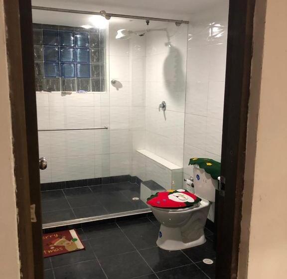 Quarto Quadruplo Estandar Banheiro Compartilhado, Finca Bella Vista