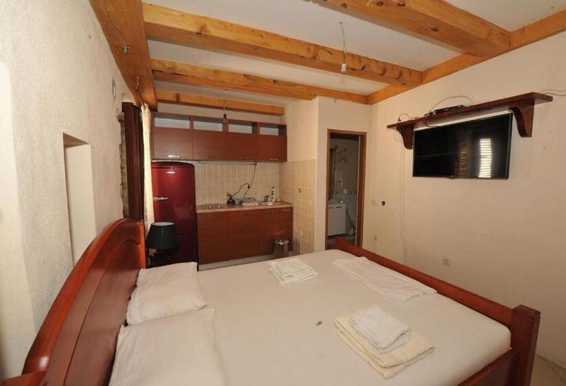 استودیوی استاندارد, Apartments đukić