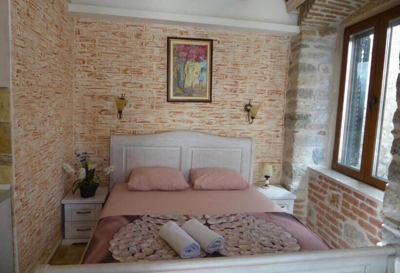 اتاق لوکس چهار تخته, Apartments đukić